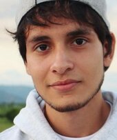 Top manías o Douglas Álvarez Youtuber Colombiano y miembro del Real Team Con Gorra Alex este es para GTA SAN ANDREAS lo puedes cambiar por favor